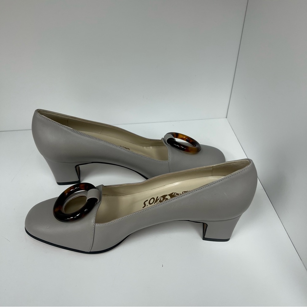 Salvatore Ferragamo Heels in Grey - Picture 4 of 7
